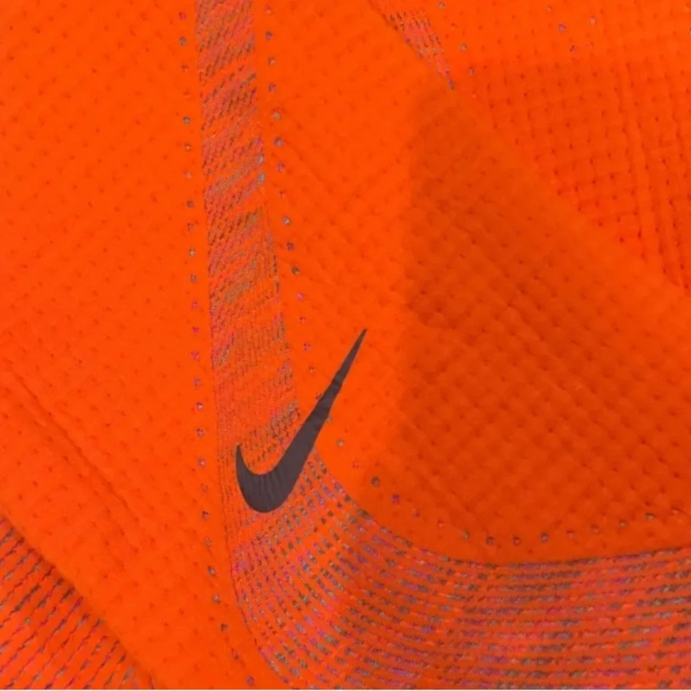 ‼️💥PRICE DROP☄️The Nike City Sweatshirt Size M - Picture 9 of 14